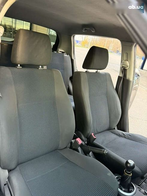 Suzuki Swift 2010 - фото 16