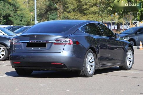 Tesla Model S 2018 - фото 7
