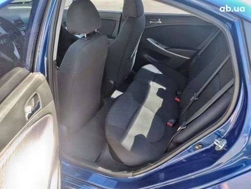 Hyundai Accent 2012 синий - фото 9