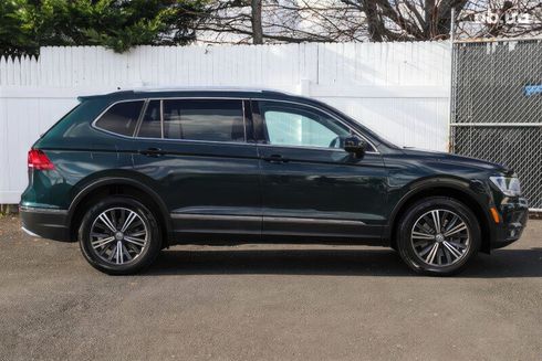 Volkswagen Tiguan 2019 зеленый - фото 2