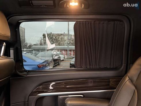 Mercedes-Benz V-Класс 2021 - фото 24