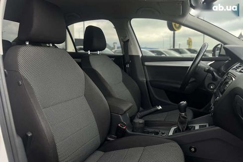 Skoda Octavia 2015 - фото 11