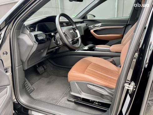 Audi E-Tron 2021 - фото 11