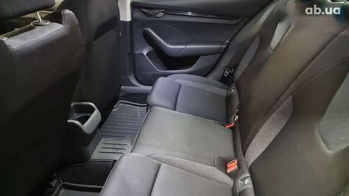 Skoda Octavia 2022 - фото 7