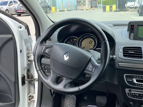Renault Megane 2012 белый - фото 31