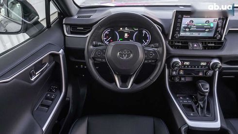 Toyota RAV4 2019 - фото 9