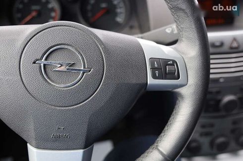 Opel Astra 2013 - фото 16