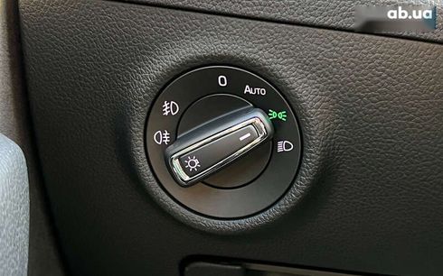 Skoda Superb 2018 - фото 18