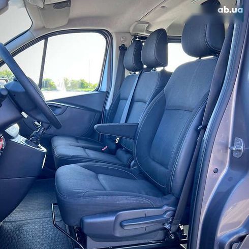 Renault Trafic 2019 - фото 19