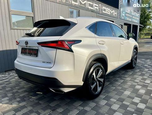 Lexus NX 2020 - фото 11