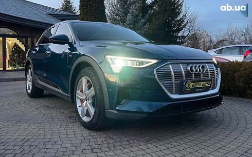 Audi E-Tron 2021 - фото 8