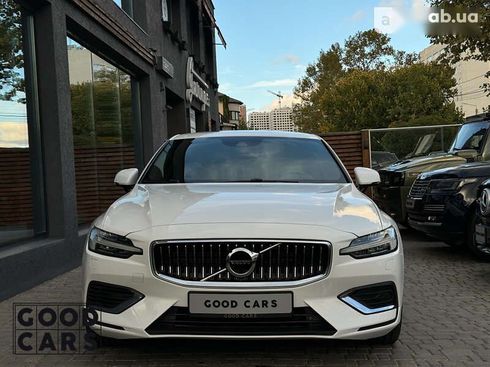 Volvo S60 2020 - фото 2