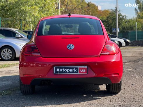 Volkswagen Beetle 2012 красный - фото 7