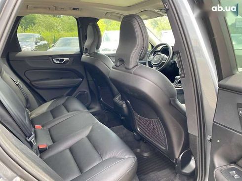 Volvo XC60 2019 - фото 22