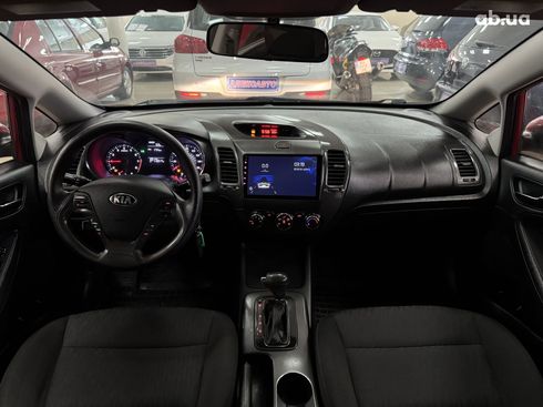 Kia Forte 2015 красный - фото 6