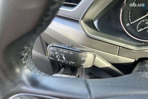 Skoda Superb 2019 - фото 23