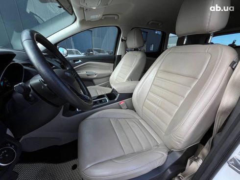 Ford Escape 2016 белый - фото 47