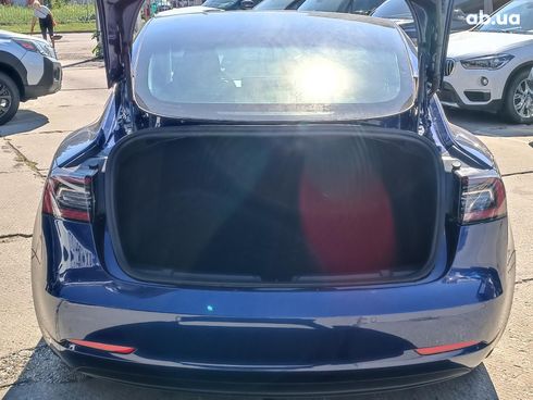 Tesla Model 3 2019 синий - фото 12