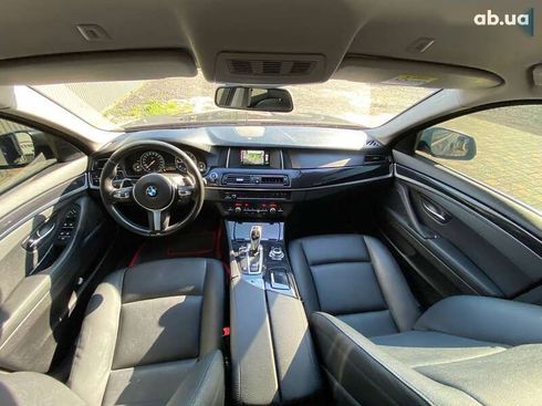 BMW 5 серия 2016 - фото 21