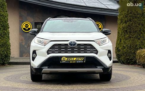 Toyota RAV4 2021 - фото 2
