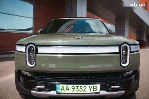 Rivian R1S 2023 - фото 8
