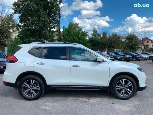 Nissan X-Trail 2017 белый - фото 4