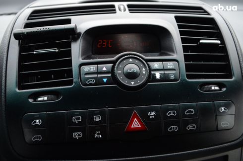 Mercedes-Benz Viano 2012 серый - фото 12