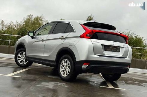 Mitsubishi Eclipse Cross 2018 - фото 10
