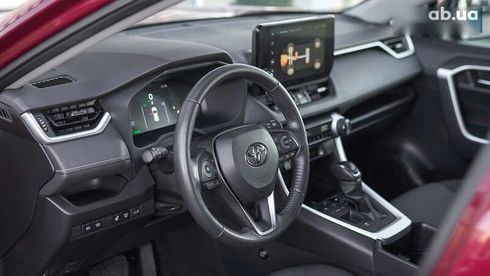 Toyota RAV4 2022 - фото 15