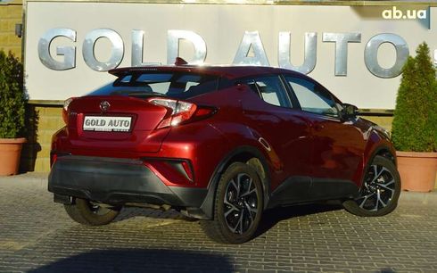 Toyota C-HR 2017 - фото 9