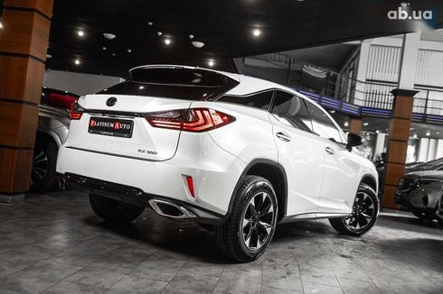 Lexus RX 2016 - фото 22