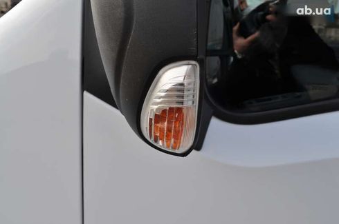 Renault Master 2017 - фото 18