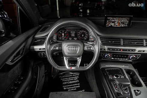 Audi Q7 2018 - фото 26