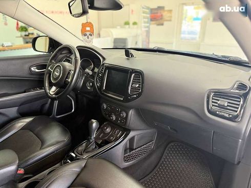 Jeep Compass 2018 - фото 27