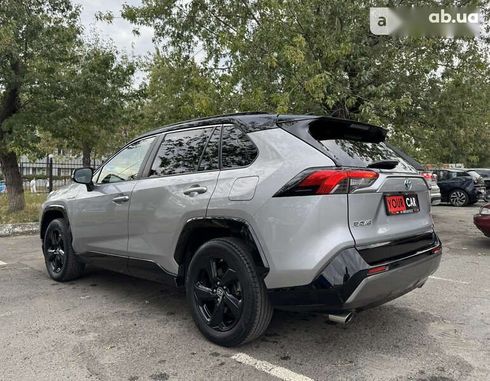 Toyota RAV4 2020 - фото 20