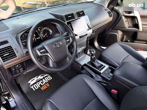 Toyota Land Cruiser Prado 2021 - фото 23