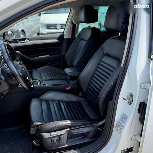 Volkswagen passat alltrack 2018 - фото 22