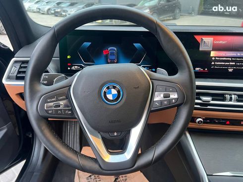 BMW 3 серия 2022 черный - фото 20