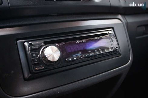 Skoda Fabia 2009 - фото 16