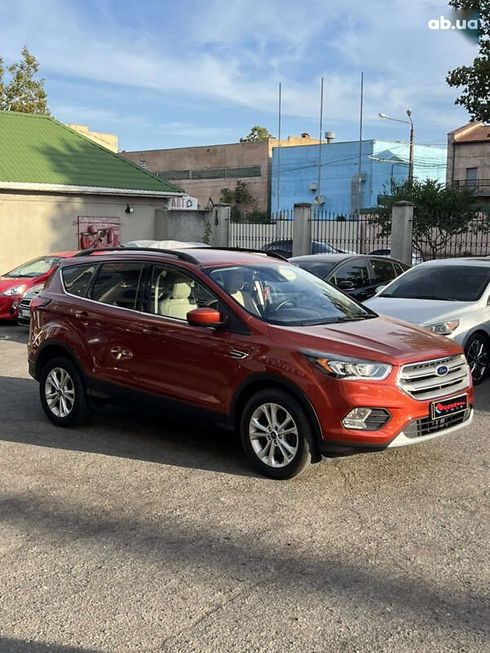 Ford Escape 2018 - фото 8