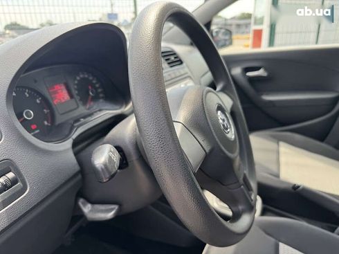 Volkswagen Polo 2012 - фото 13