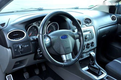 Ford Focus 2011 - фото 16