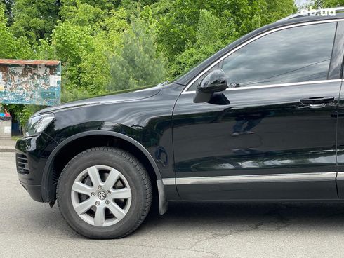 Volkswagen Touareg 2013 черный - фото 16