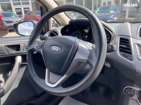 Ford Fiesta 2011 - фото 12
