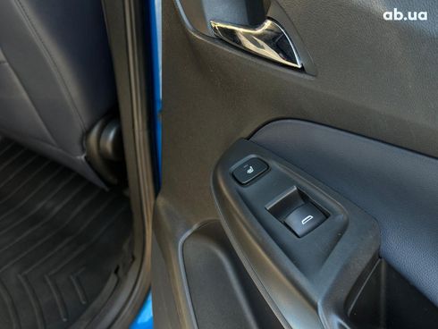 Chevrolet Bolt 2022 синий - фото 30