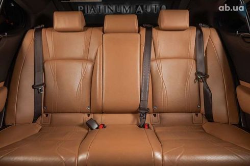 Lexus ES 2019 - фото 23
