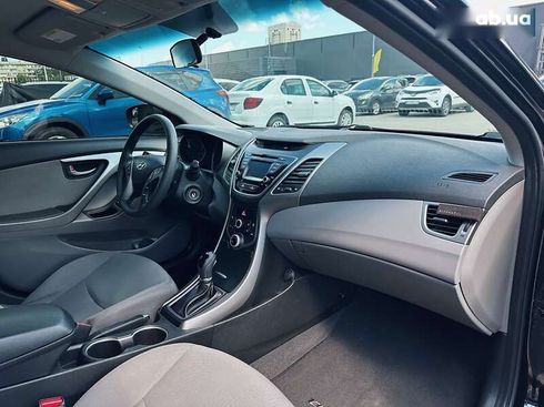 Hyundai Elantra 2015 - фото 15