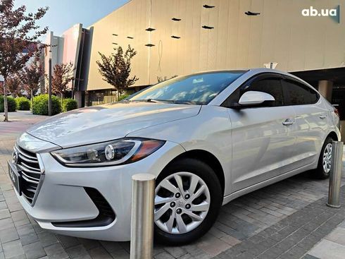 Hyundai Elantra 2016 - фото 3