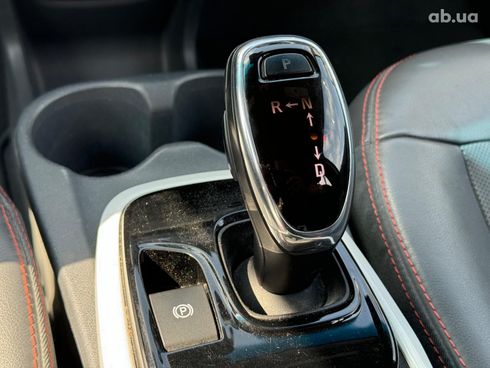 Chevrolet Bolt 2017 серый - фото 36