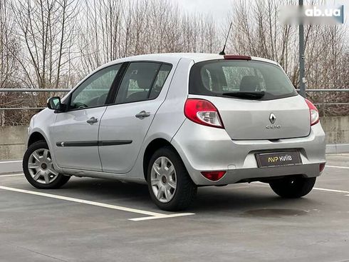 Renault Clio 2010 - фото 7